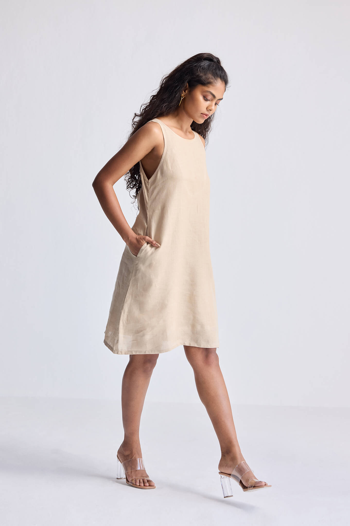 Hemp Short Dress with Back Embroidered Lace Detail-2