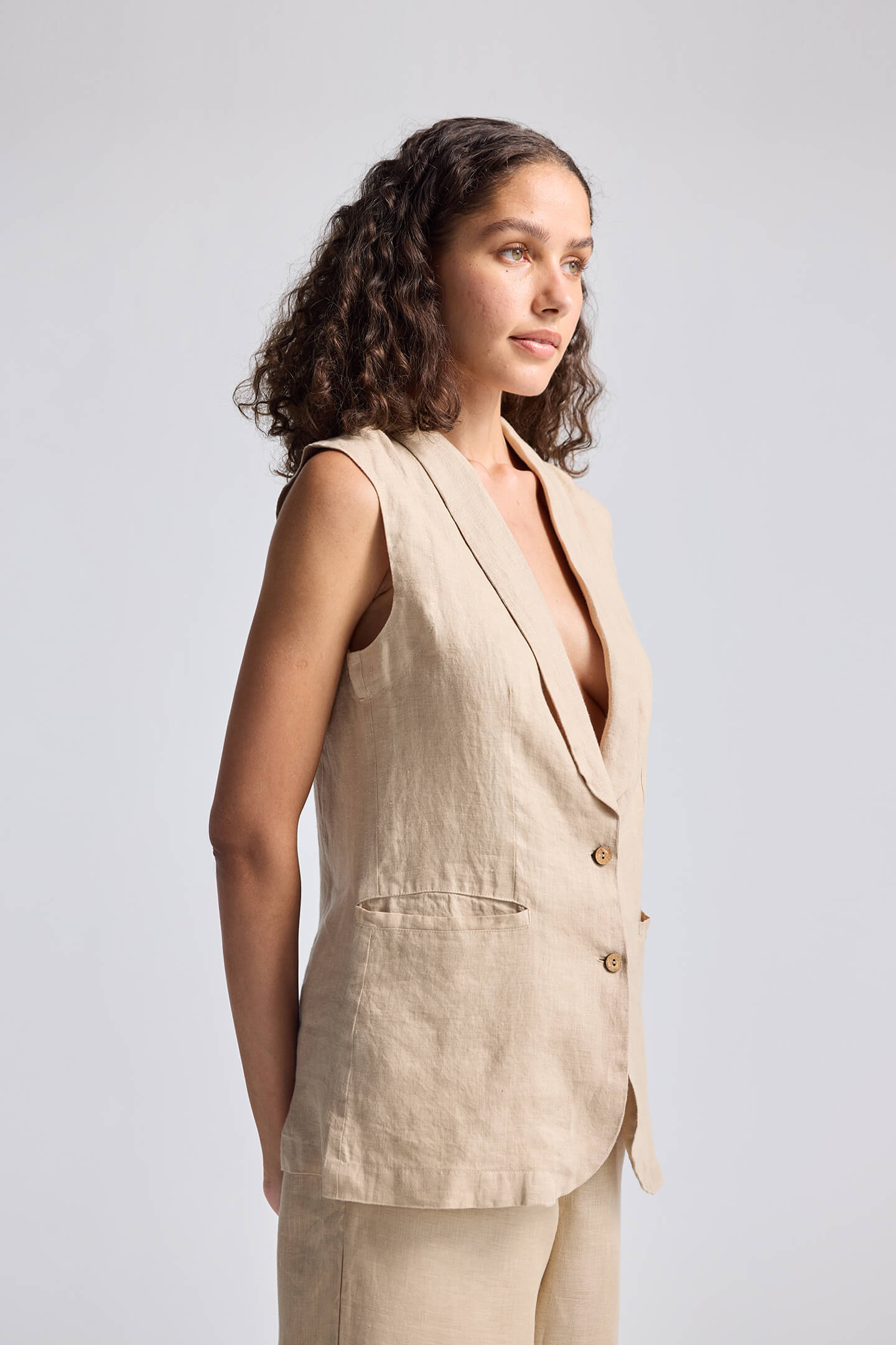 Sleeveless Hemp Jacket-2
